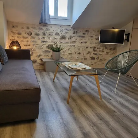 Hyper Central, Confort Apartman Cannes
